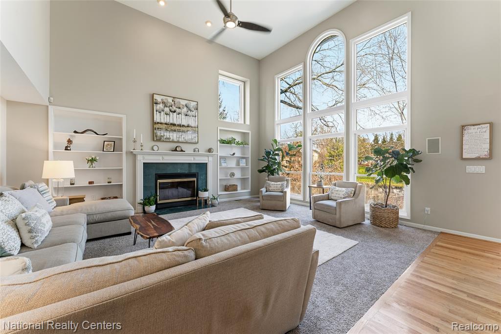 6276 N Shore Drive, West Bloomfield, MI 48324 — Photo 9