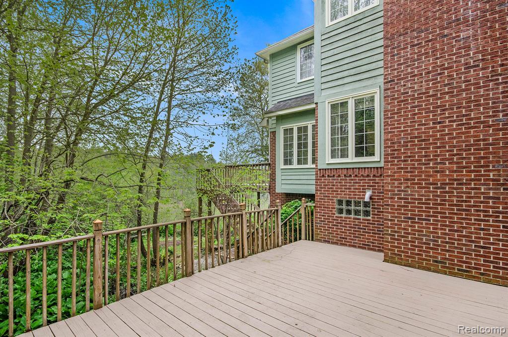 5401 Lone Pine Court, Brighton, MI 48116 — Photo 40