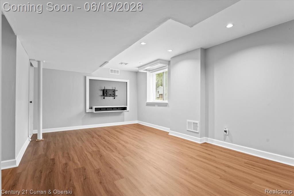 4630 Commerce Woods Drive, Commerce Twp, MI 48382 — Photo 32