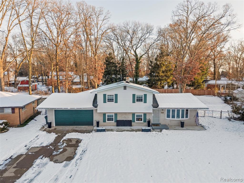 6018 Brynthrop Drive, Shelby Twp, MI 48316 — Photo 35