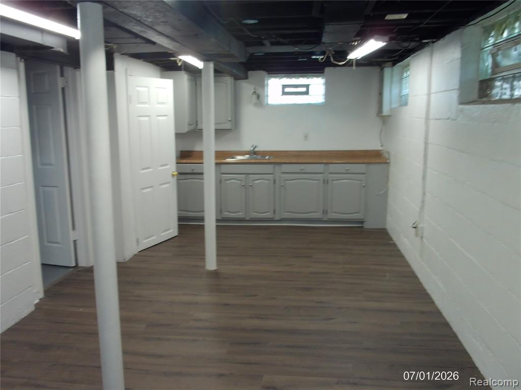 7535 REPUBLIC Avenue, Warren, MI 48091 — Photo 15