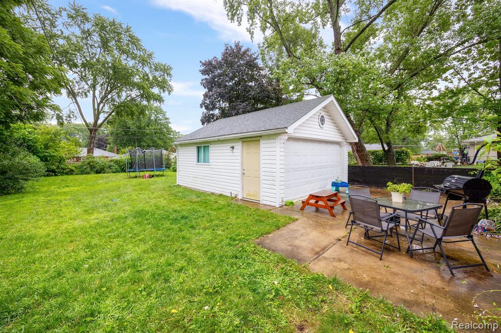 3979 ACADEMY Street, Dearborn Heights, MI 48125 — Photo 30