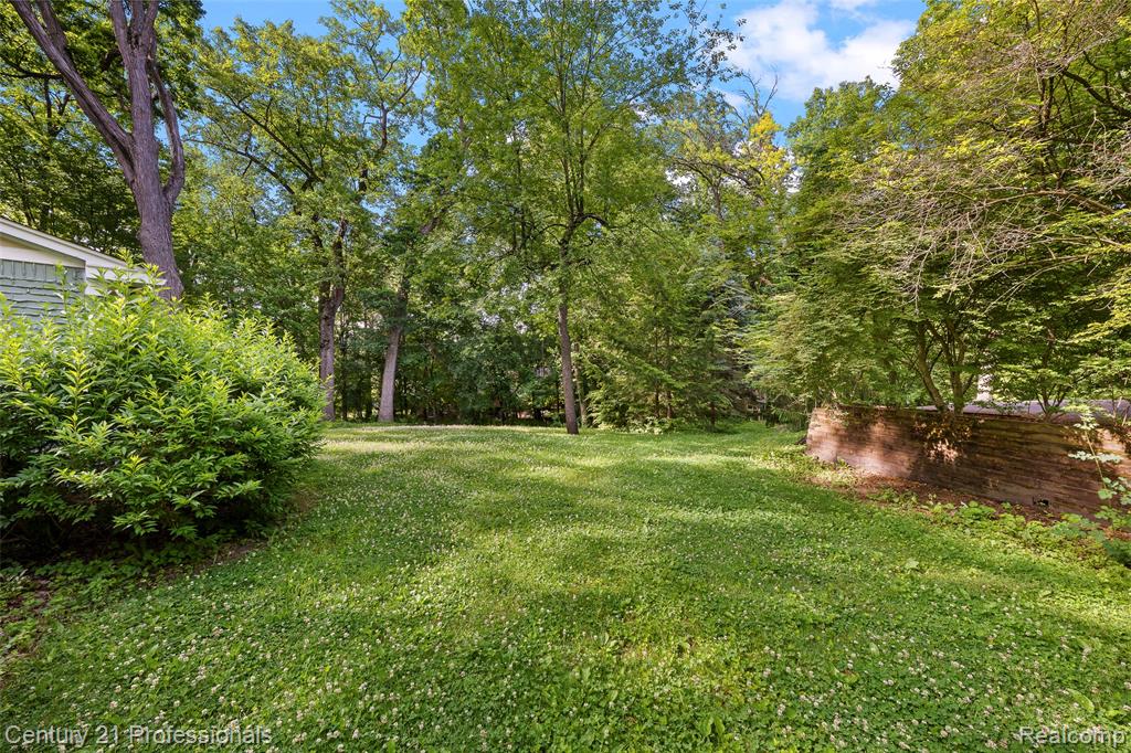 745 Hawthorne Drive, Bloomfield Hills, MI 48304 — Photo 6