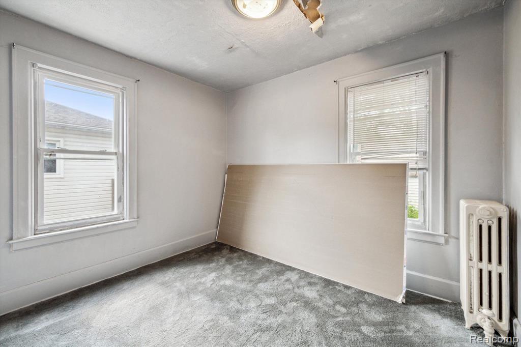 805 E GEORGE Avenue, Hazel Park, MI 48030 — Photo 22