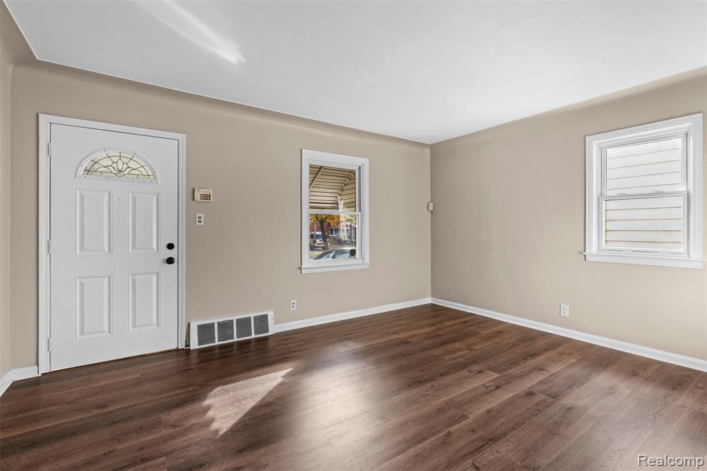 7419 Asbury Park, Detroit, MI 48228 — Photo 4