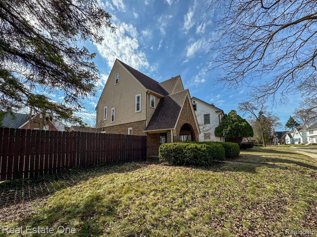54 MOHAWK Road, Pontiac, MI 48341 — Photo 30