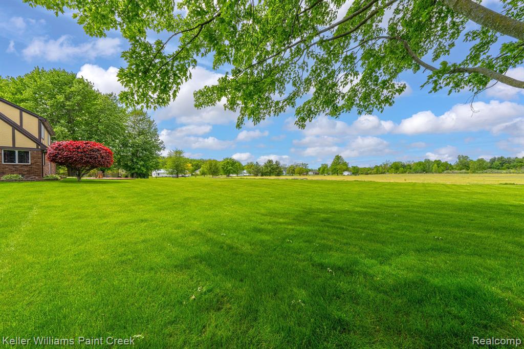 9594 MARQUETTE Road, Wales, MI — Photo 45