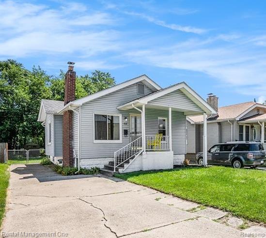 838 Pinecrest Drive, Ferndale, MI 48220 — front exterior