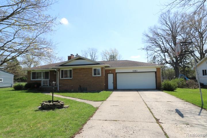 5482 Shamrock Lane, Flint, MI 48506 — front exterior