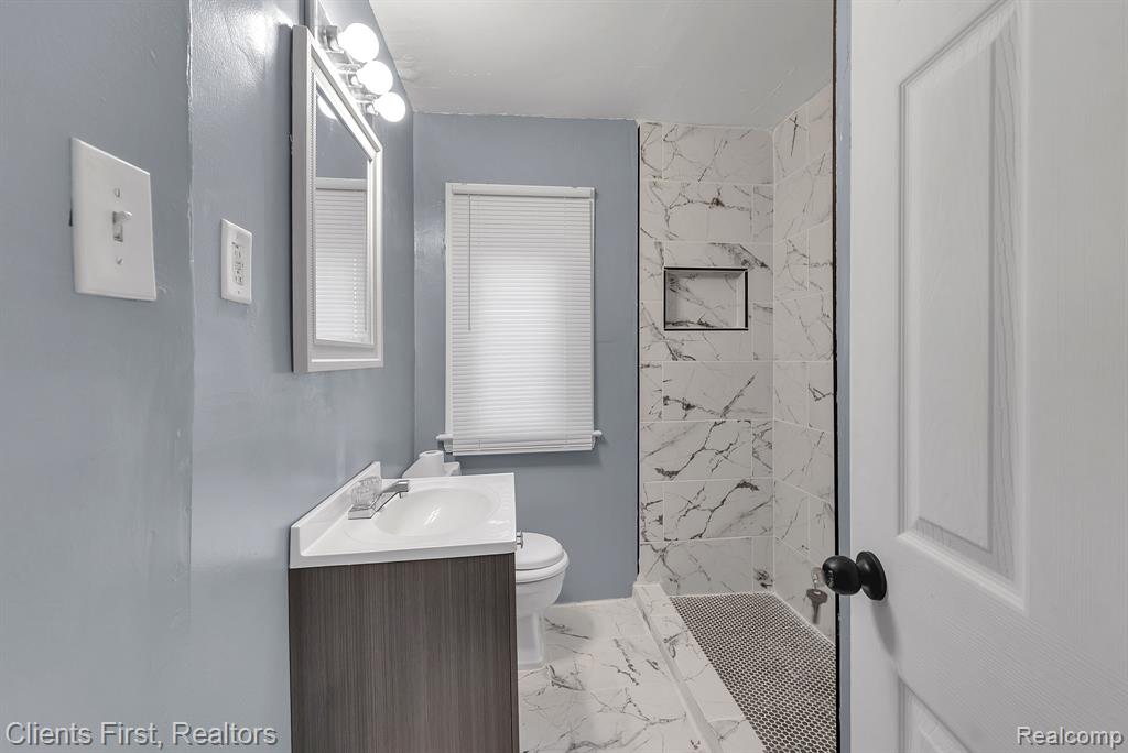 15435 Fielding Street, Detroit, MI 48223 — Photo 14