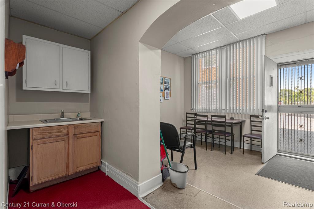 6632 W Fort Street, Detroit, MI 48209 — Photo 4