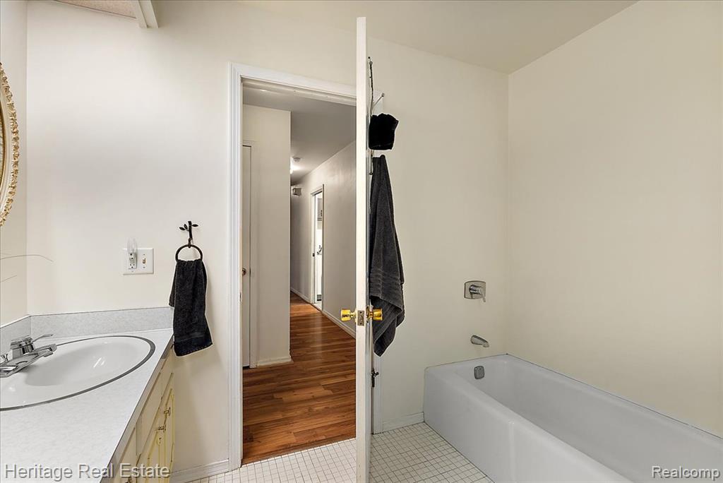 509 Riverview, Lawrence, MI 49064 — Photo 27