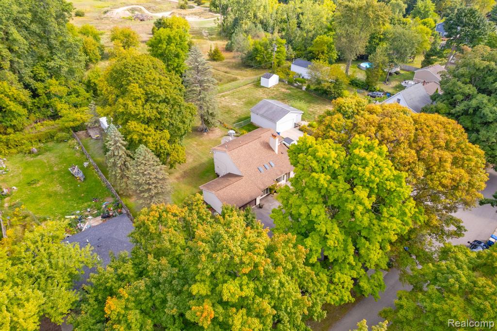 7730 Austere Drive, Waterford, MI 48329 — Photo 33