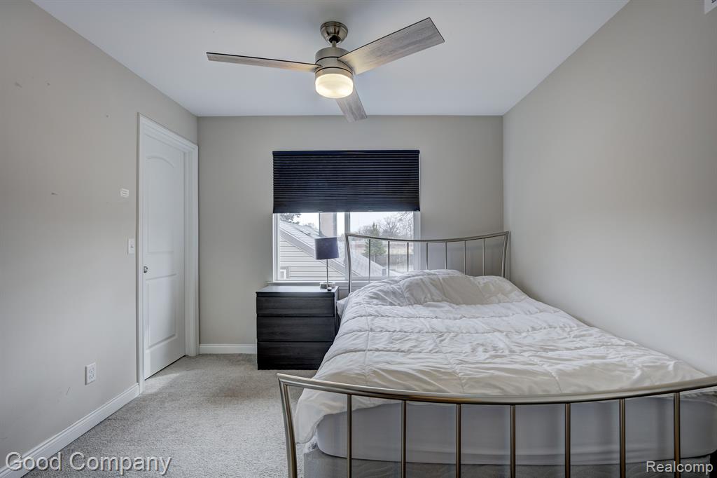 68 FAIRWOOD Street, Ferndale, MI 48220 — Photo 43