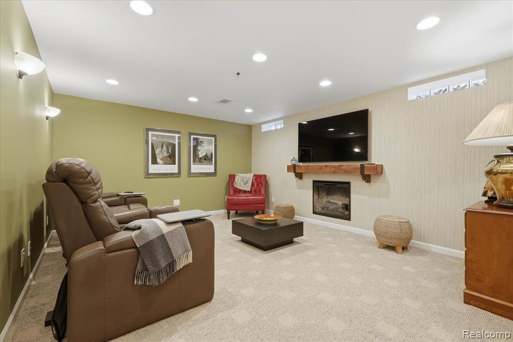 150 Burniah Lane, Lake Orion, MI 48362 — Photo 24