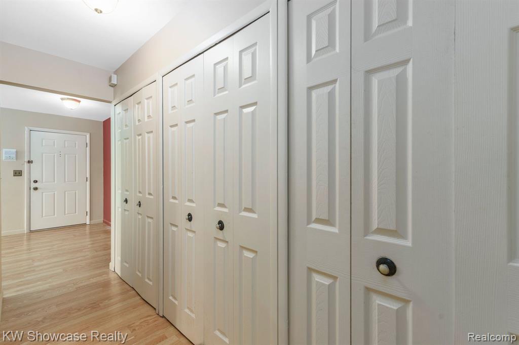 30236 SOUTHFIELD Road, 263, Southfield, MI 48076 — Photo 15