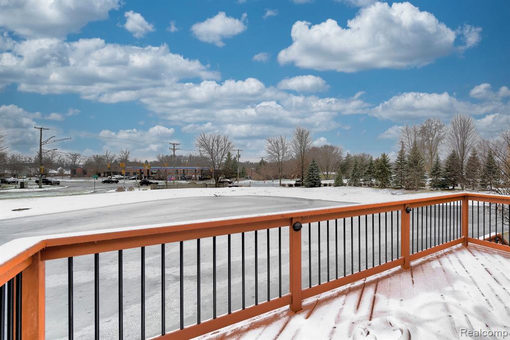2247 PALMETTO, Commerce Twp, MI 48382 — Photo 35