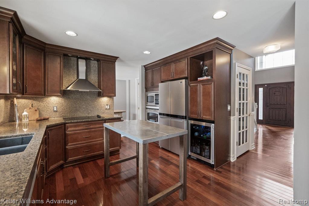 54449 Royal Troon Drive, South Lyon, MI 48178 — Photo 9