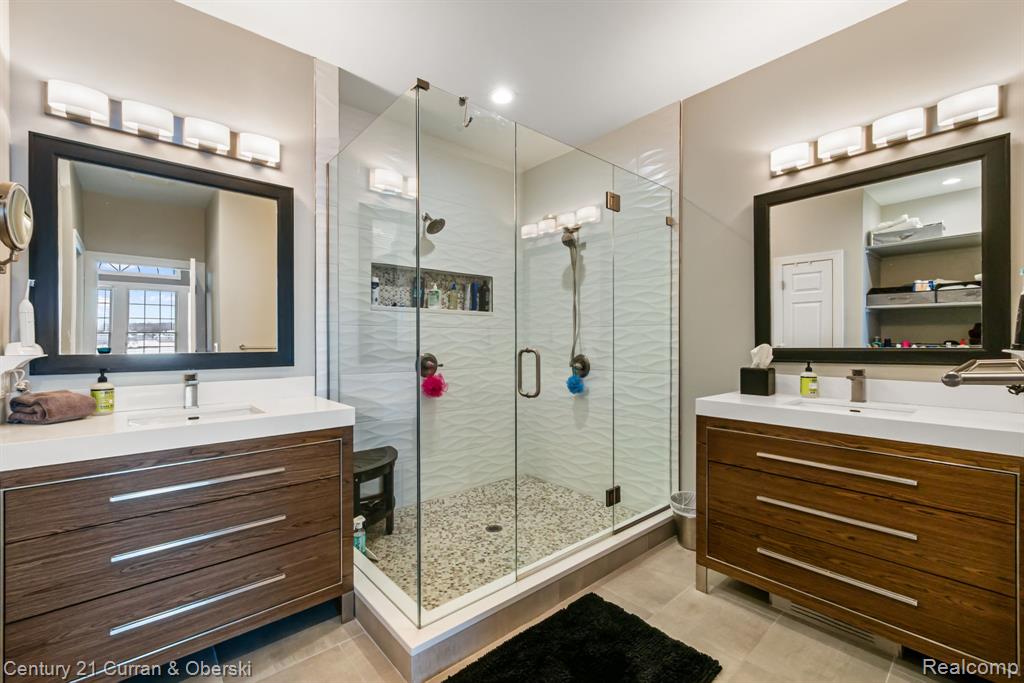 26024 Island Lake Drive, Novi, MI — Photo 33