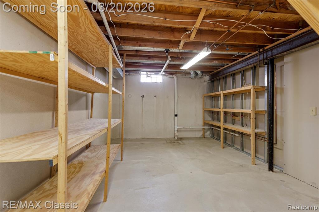 45105 Dunbarton Drive, Novi, MI — Photo 39