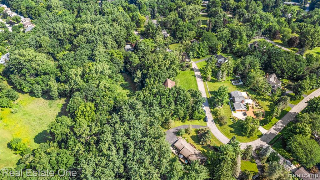 44211 CHEDWORTH Drive, Northville, MI 48167 — Photo 69