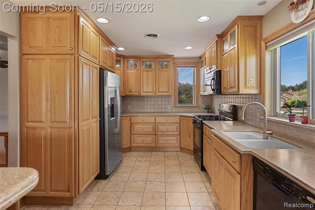 700 Tennyson, Rochester Hills, MI 48307 — Photo 14