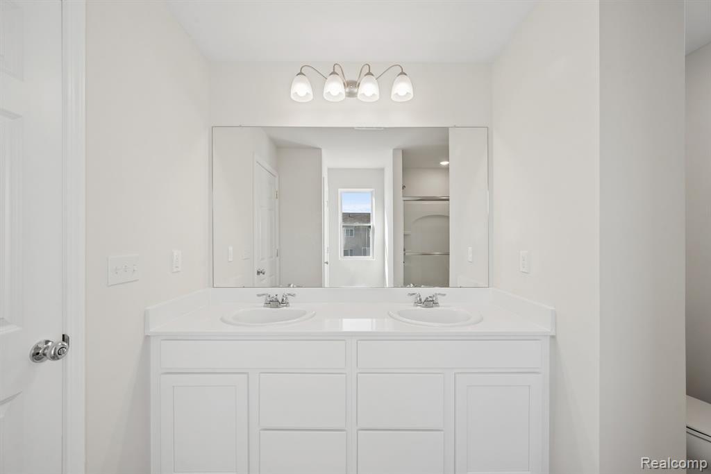 372 Edge Brook Drive, Holly, MI 48442 — Photo 26