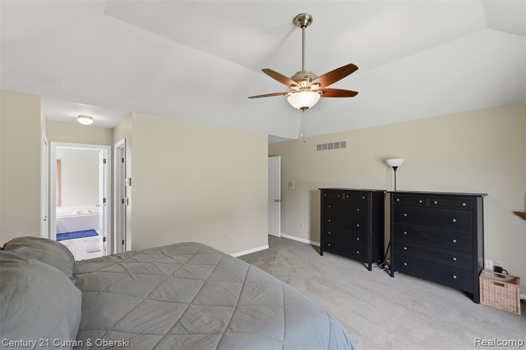 30785 Mystic Forest Drive, Farmington, MI 48331 — Photo 18