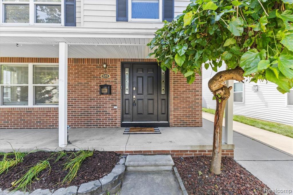 528 Marlin Avenue, Royal Oak, MI 48067 — Photo 2