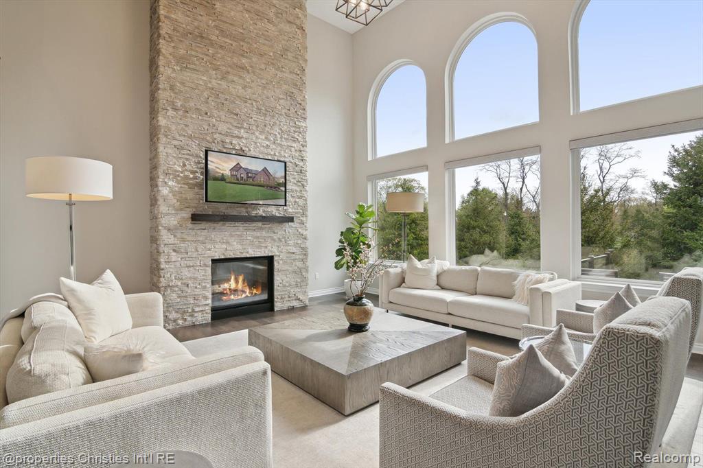47660 WALES, Northville, MI 48167 — Photo 13
