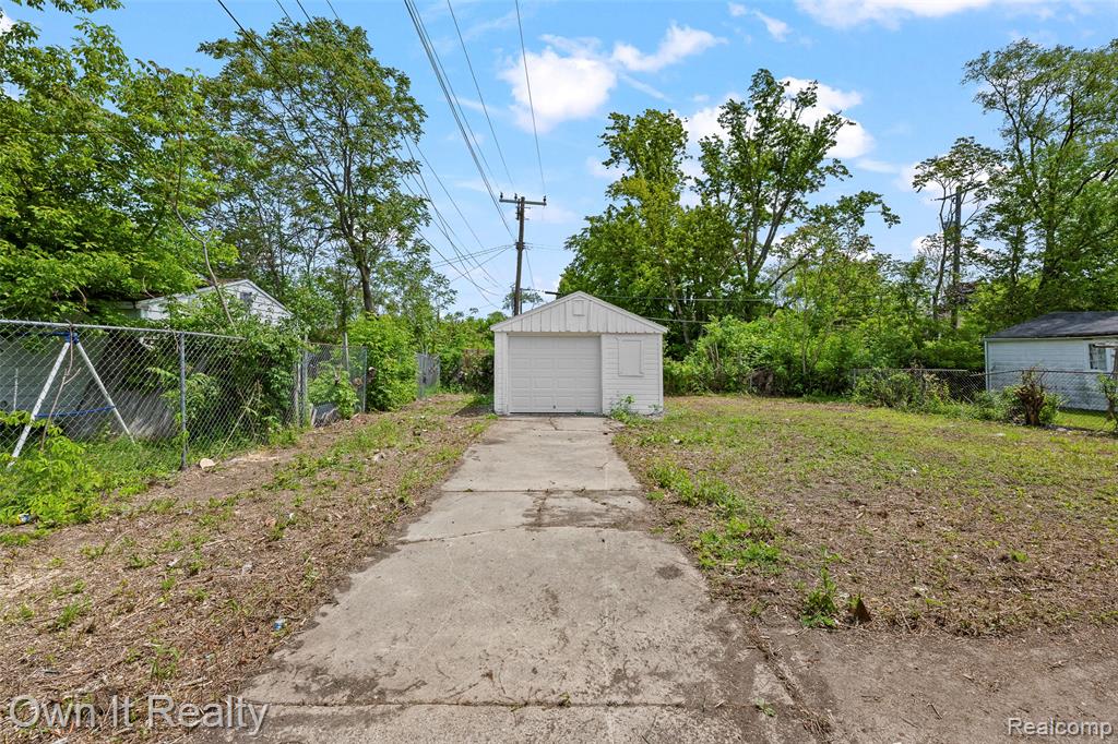 7816 Fielding Street, Detroit, MI 48228 — Photo 22