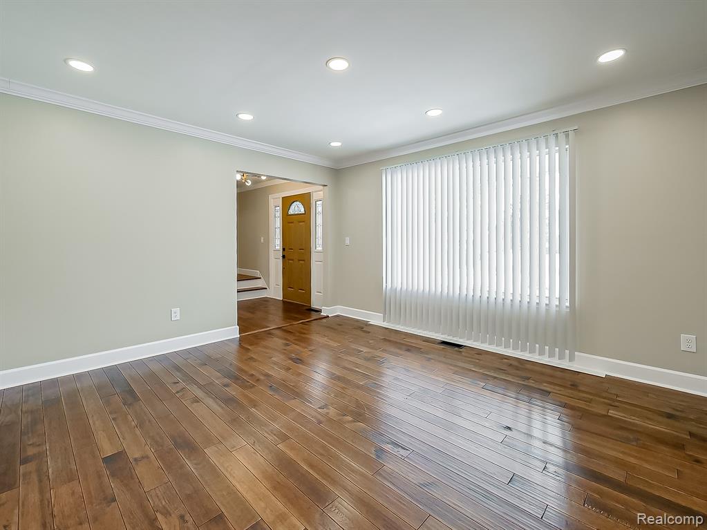 21964 Sunrise Boulevard, Novi, MI — Photo 14