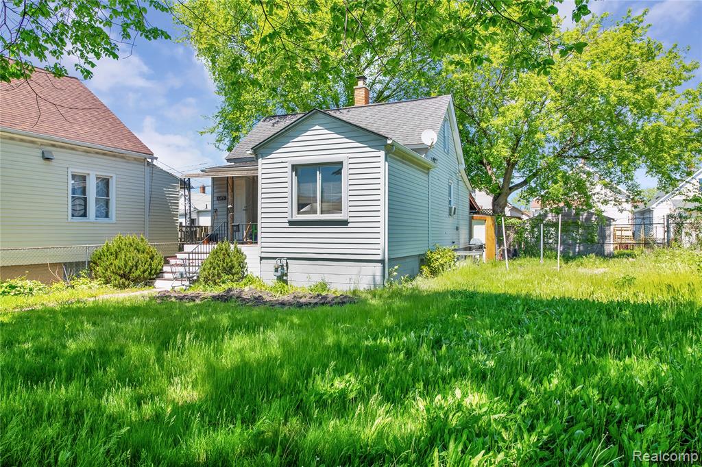 3875 Sobieski Street, Hamtramck, MI 48212 — Photo 3
