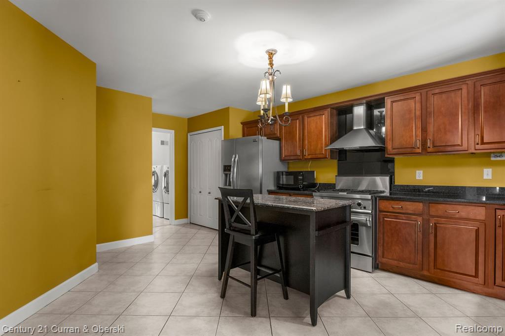 44650 HEATHER Lane, Canton, MI 48187 — Photo 16