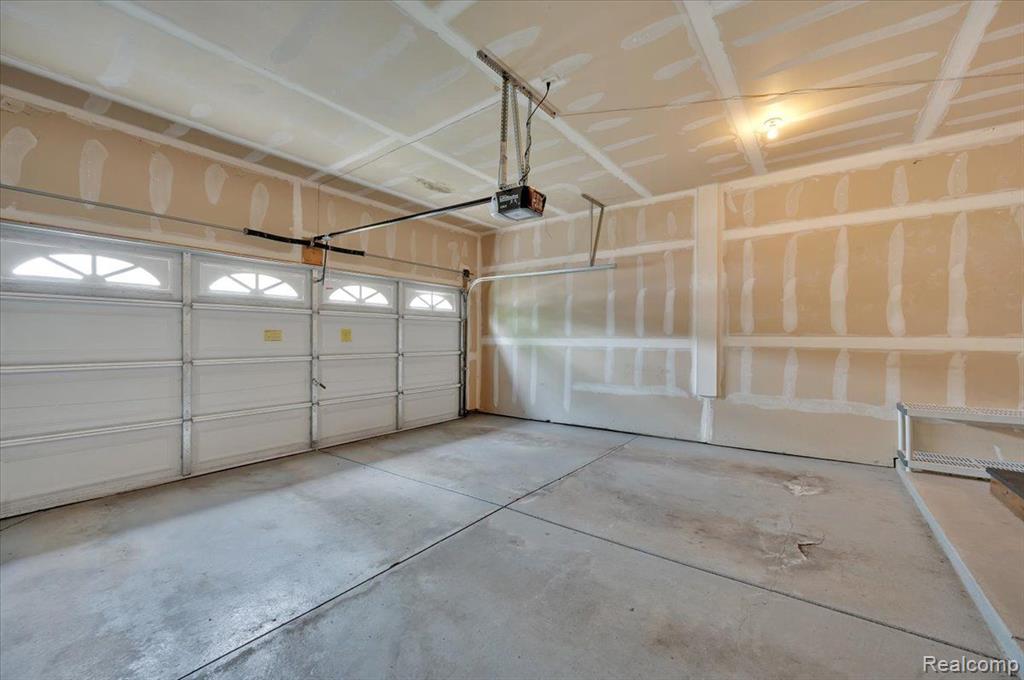 41868 YEATS Drive, Novi, MI 48377 — Photo 33