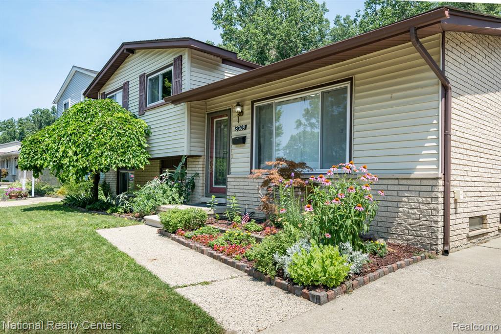 8308 Orhan Street, Canton, MI 48187 — Photo 45