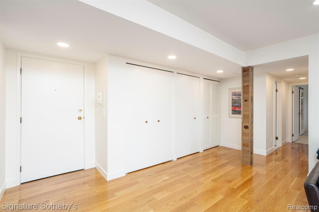 600 W Brown Street, 301, Birmingham, MI 48009 — Photo 20