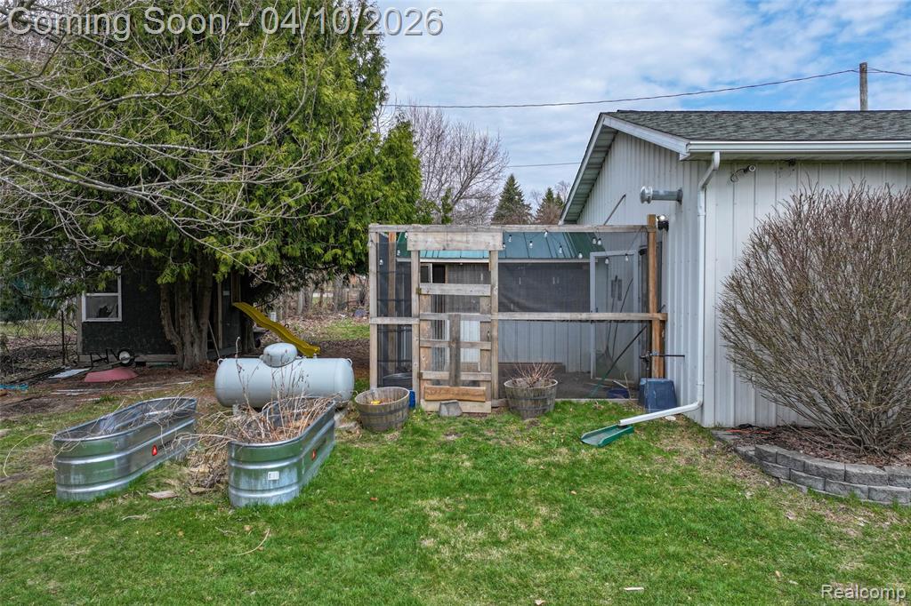9272 Maple Street, Fostoria, MI 48435 — Photo 41