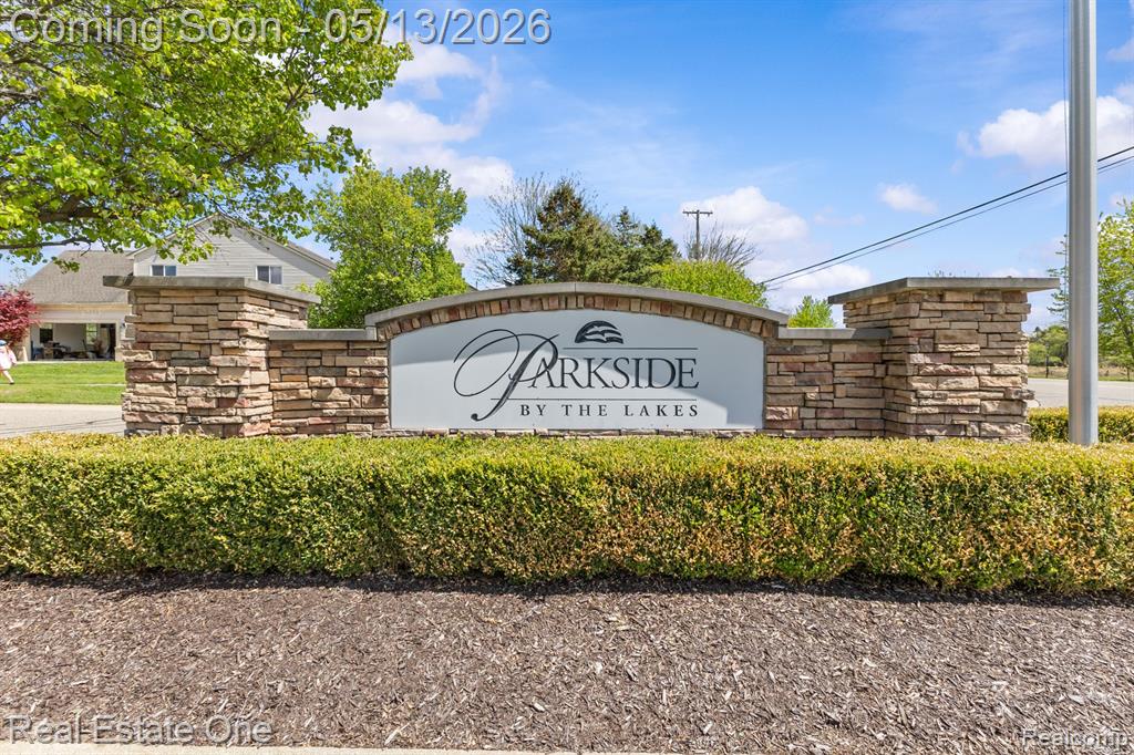 2057 Warbler Court, Commerce Twp, MI 48382 — Photo 37