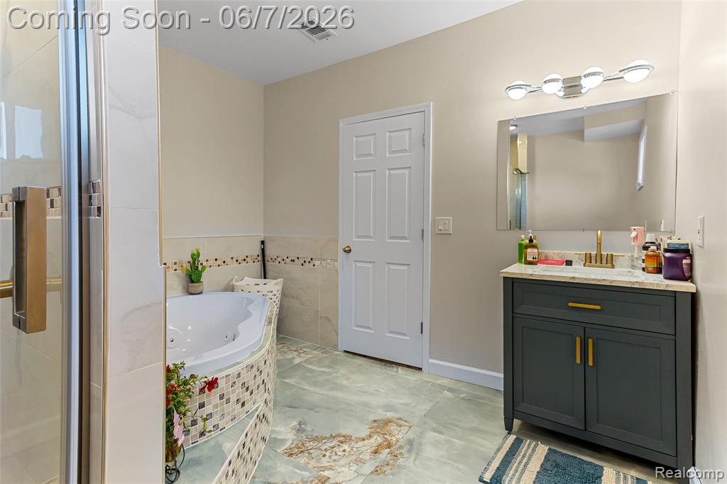 4686 Pacific Street N, Detroit, MI 48204 — Photo 24