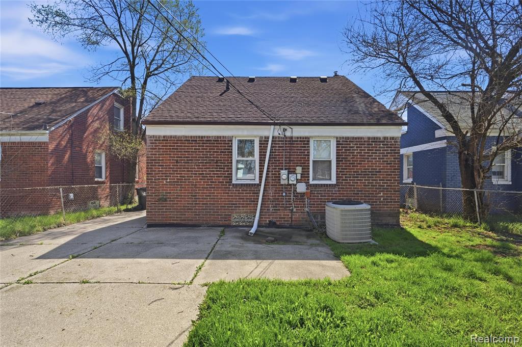 12893 Payton Street, Detroit, MI 48224 — Photo 6