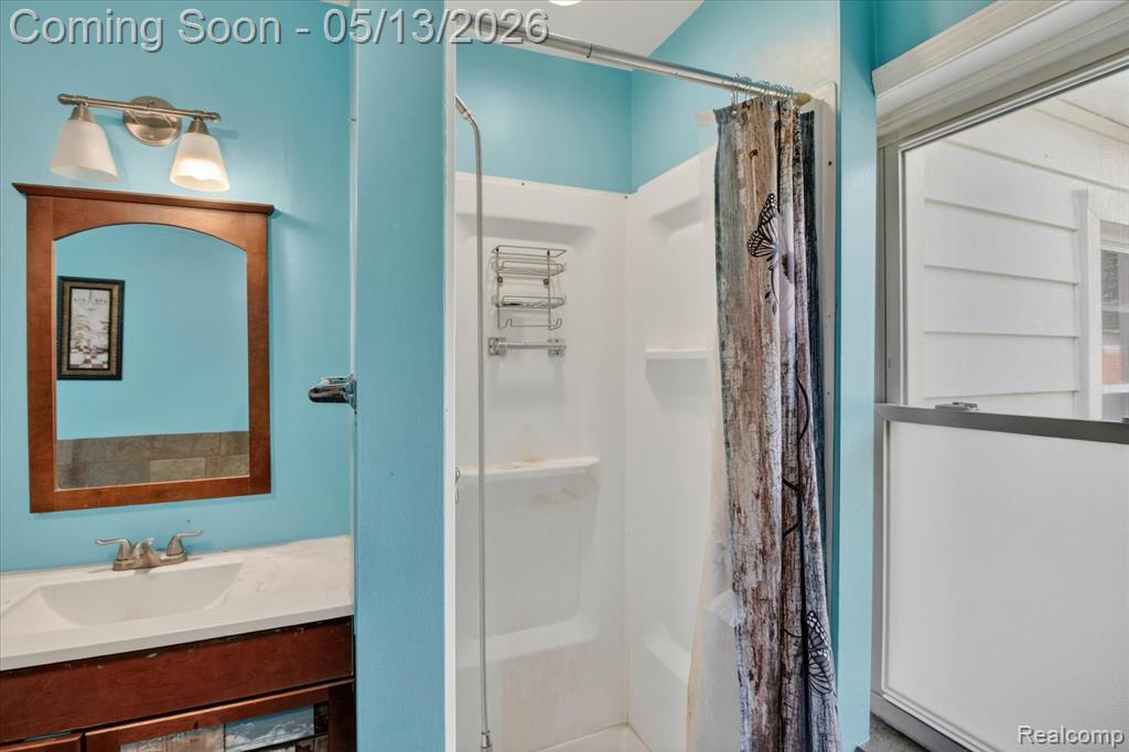 50 CLARENCE Street, Belleville, MI 48111 — Photo 29