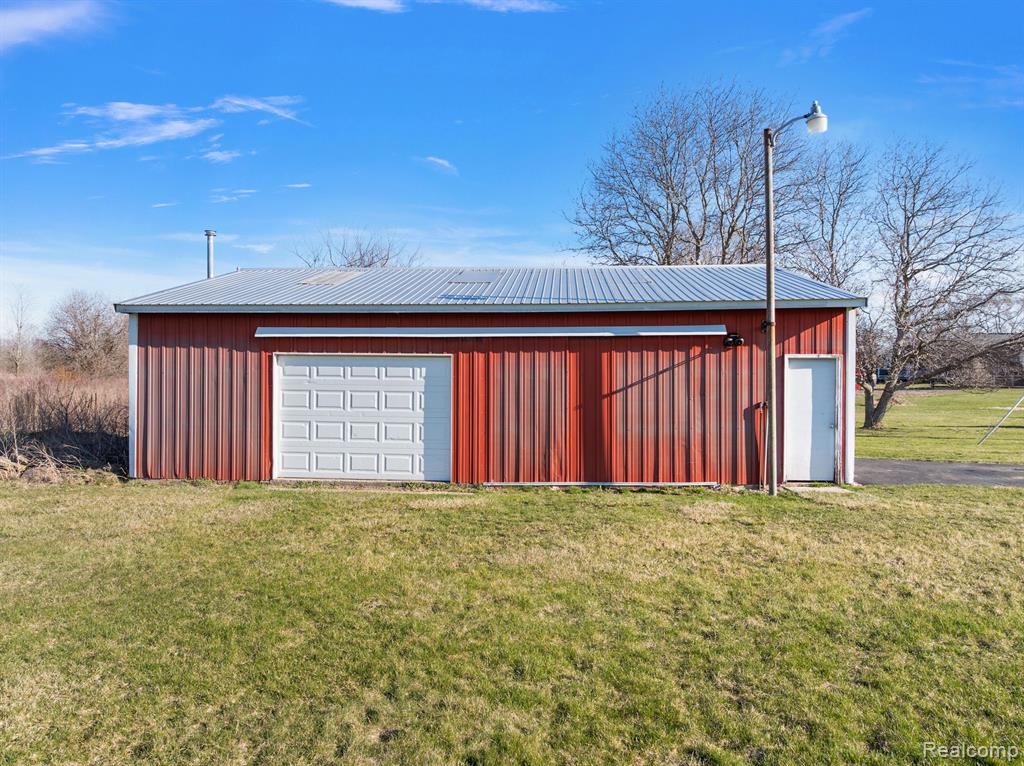 435 Capac Road, Berlin, MI 48002 — Photo 53