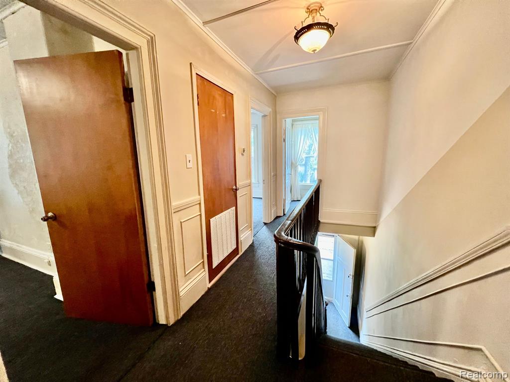 919 WALL Street, Port Huron, MI 48060 — Photo 13
