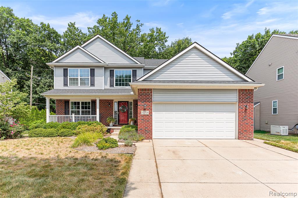 32724 Laurelwood Court, Farmington, MI 48336
