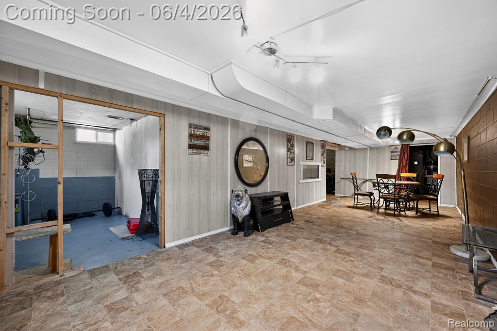 220 Meadow Lane, Jackson, MI 49203 — Photo 28