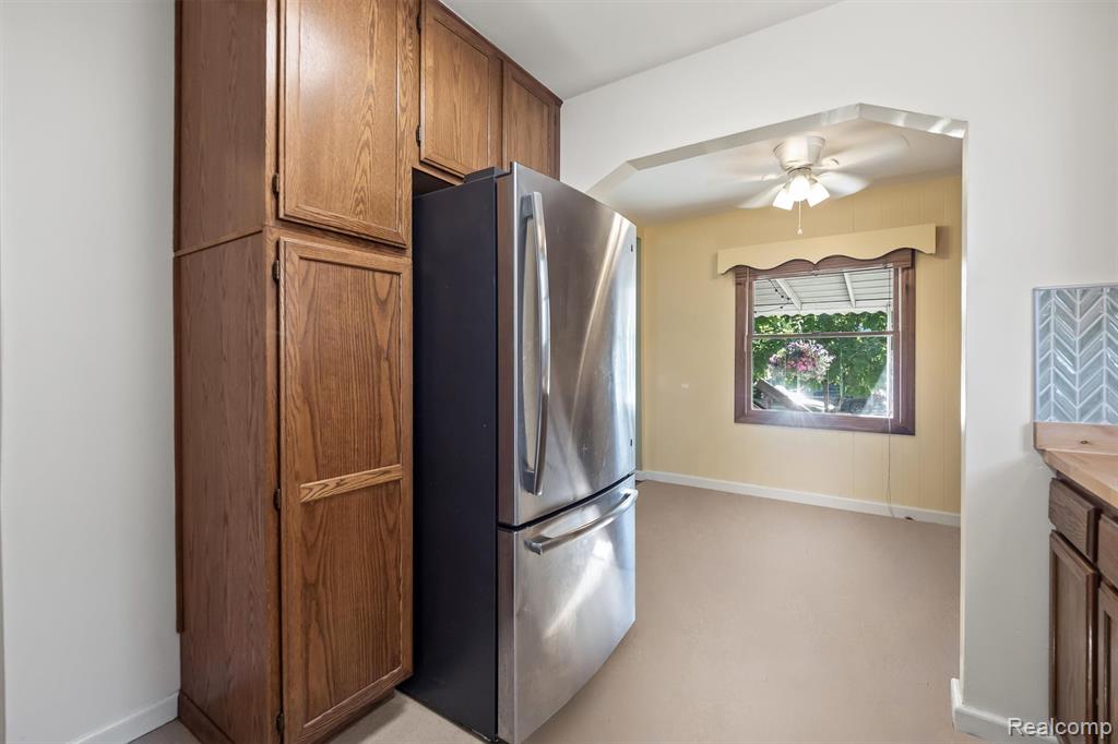 917 N Edison Avenue, Royal Oak, MI 48067 — Photo 16
