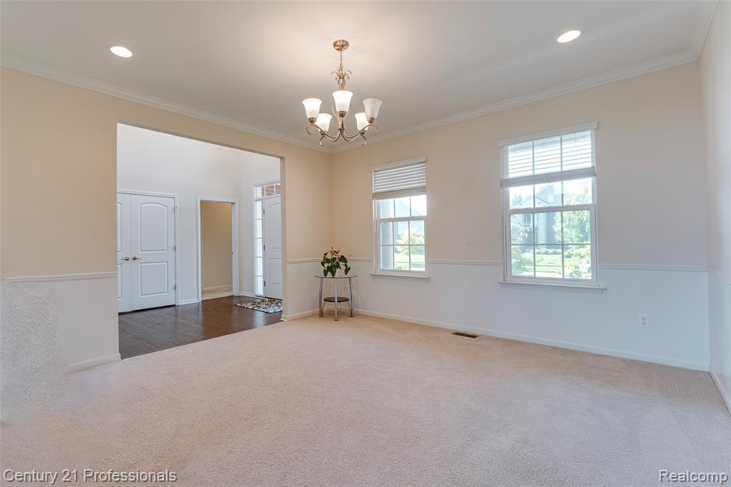 6776 Portsman Court, Canton, MI 48187 — Photo 37