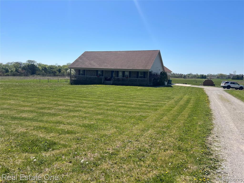 25260 32 Mile Road, Lenox, MI 48050 — Photo 4