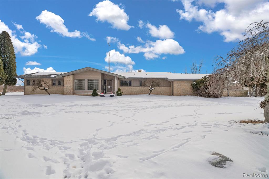 6800 Peck Road, Lexington, MI 48450 — Photo 2